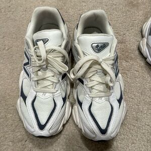 Great condition only worn a few times. Women’s size 5.5US